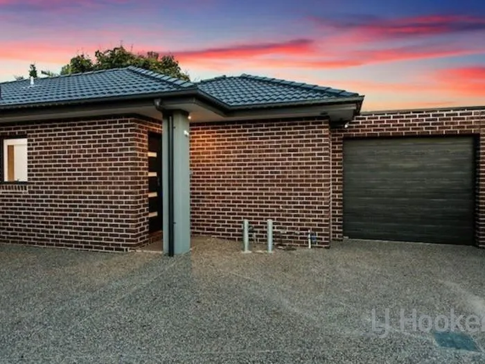 Bright & Brilliant in Central Location!