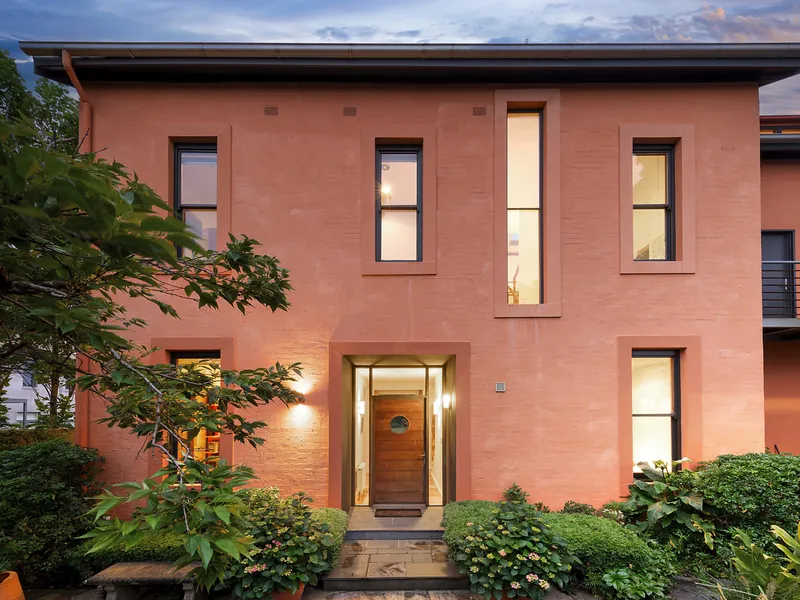 Private Auction Thursday 30th March 2023 at 6pm