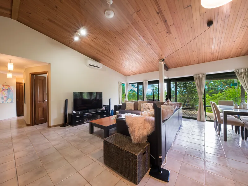 Charming Acreage At An Unbelievable Price