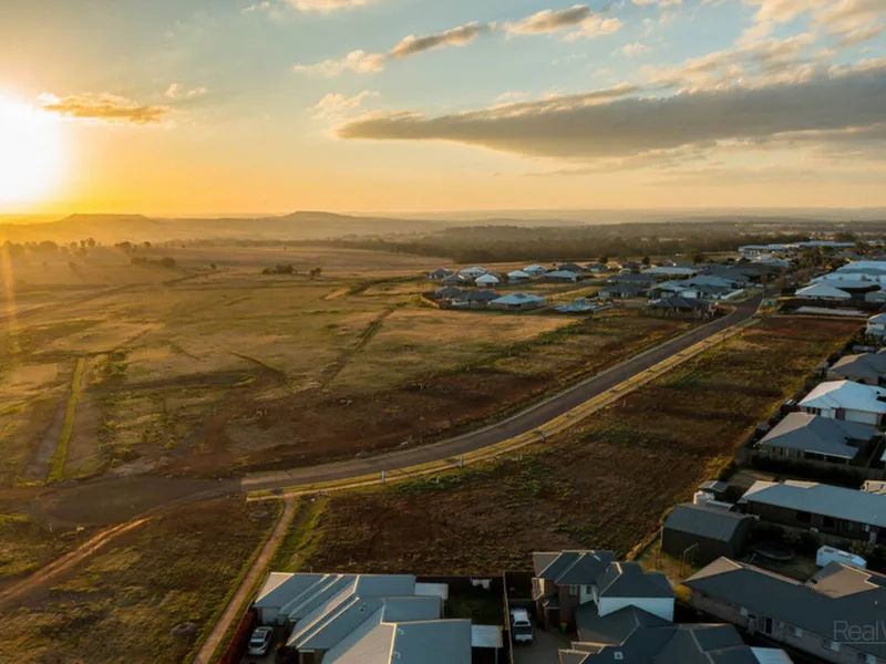 PREMIUM LOCATION, 740sqm ALLOTMENT