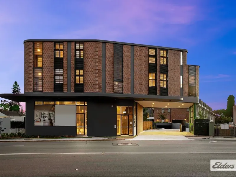 Modern 1-bedroom Apartment with Private Courtyard