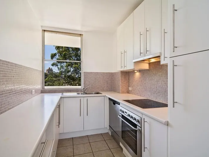 Breathtaking 2 bedroom with views in a Pet Friendly Building! 