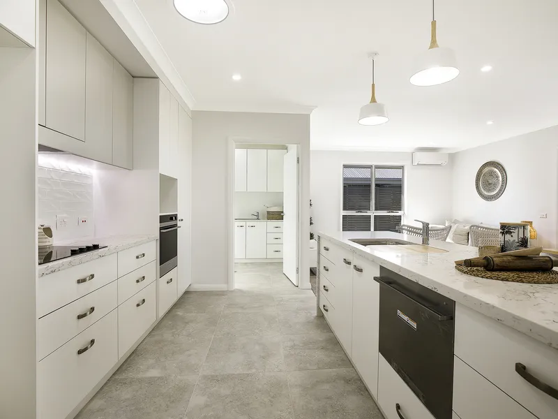 Luxurious brand new villa in a stunning location- Last double car garage remaining!