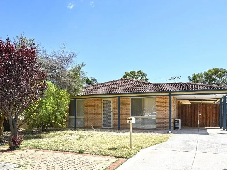 STYLISH LIVING, Large Family Home only $460