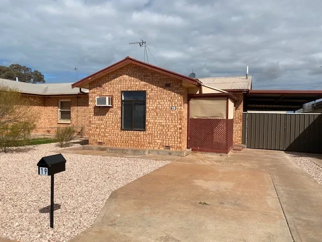 40' X 25' SHED (3M HIGH) PLUS ....