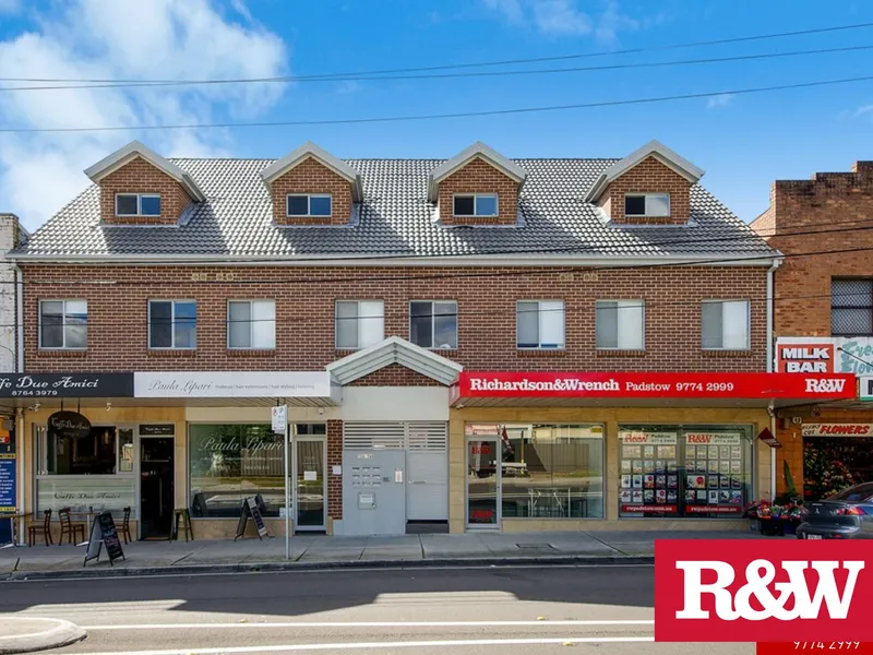 Modern, secure & conveniently located 