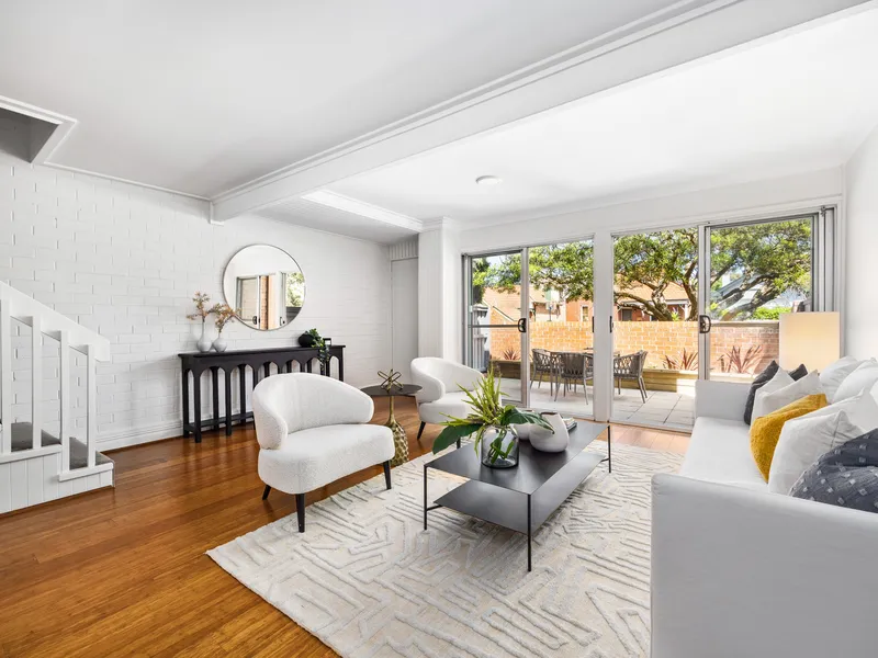 Family townhouse holding a prized Cammeray street frontage