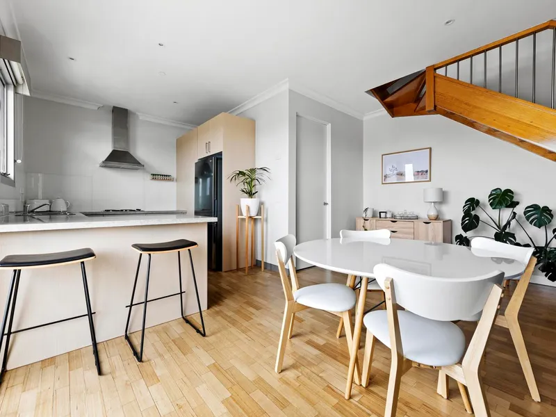 A tranquil sanctuary above High Street