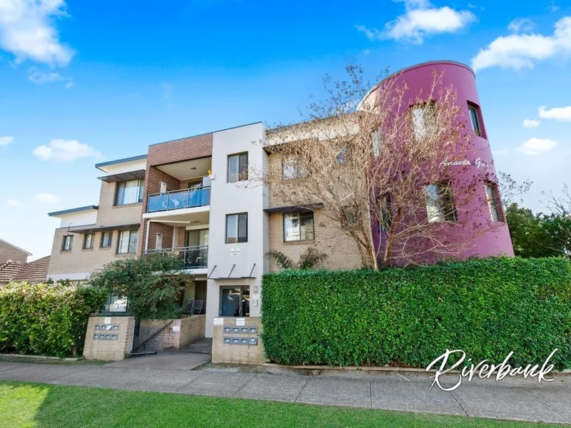 Well Located 2 Bedroom Unit