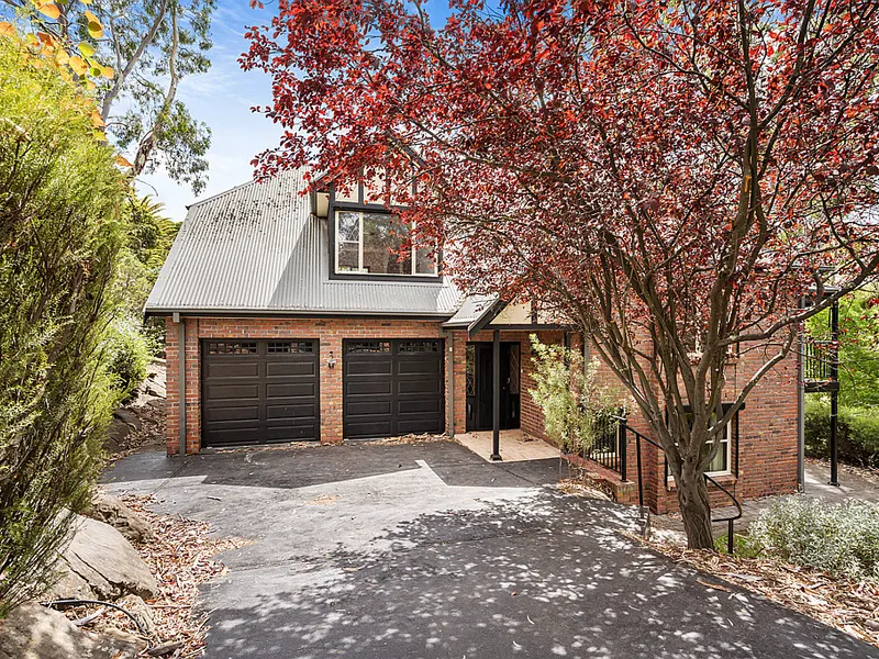 Classic Family Home in Craigburn Estate Flagstaff Hill