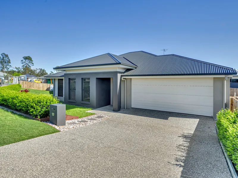 Introducing MISS FLAGSTONE