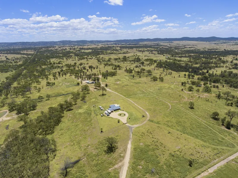 RAMBLING HOMESTEAD, LIFESTYLE WITH 360 DEGREE VIEWS