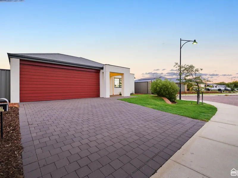 IMMACULATE FROM FRONT TO BACK