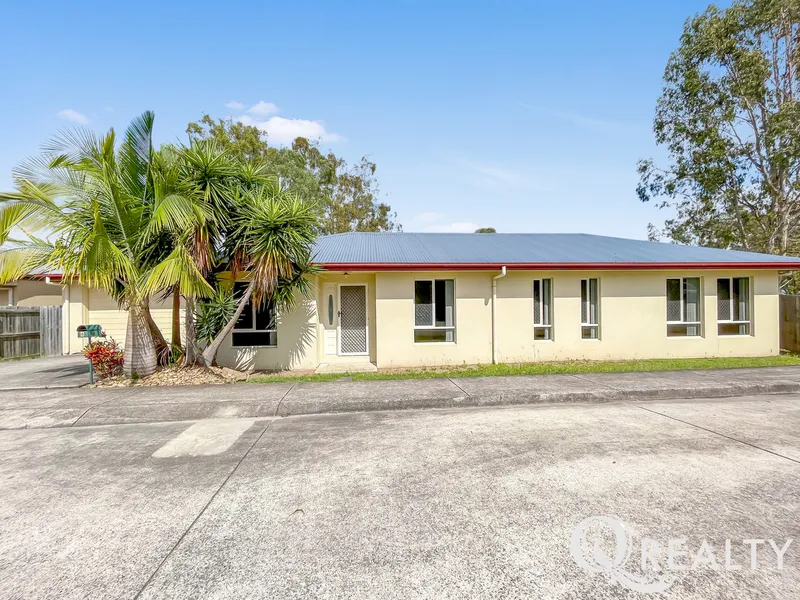 Steel-framed Home in Quiet End Street