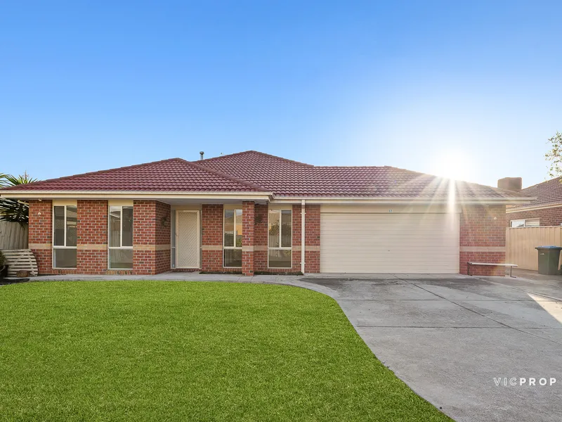 FANTASTIC FAMILY OASIS!