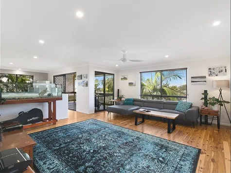 Recently renovated house in a quiet, leafy area