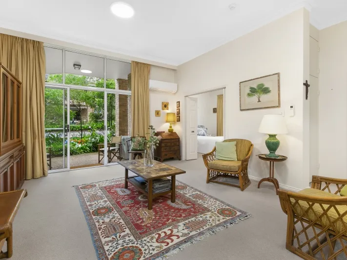 Spacious Fully Serviced Apartment in the Fabulous 
