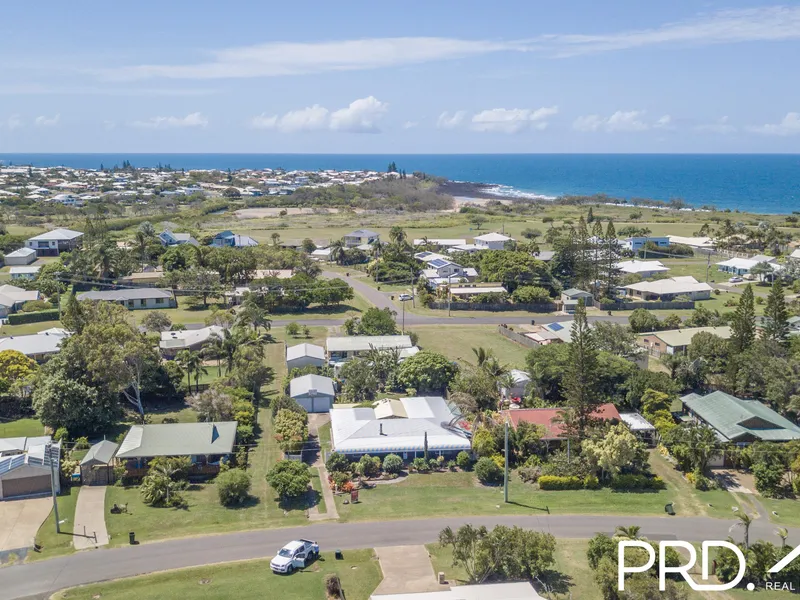 COASTAL HOME READY FOR SOME LOVE! 