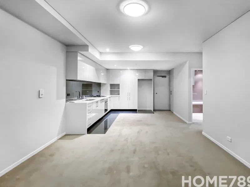 Modern 2 Bedroom Apartment- Available Now