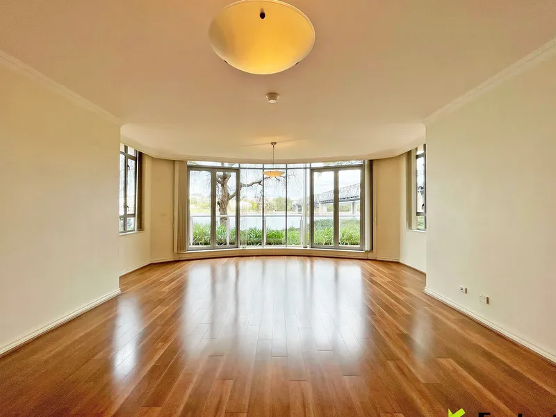 RESIDENCE IS CURRENTLY UNDERGOING RENOVATIONS FOR OFF MARKET INSPECTION PLEASE CALL ALEX ON 0414 202 277