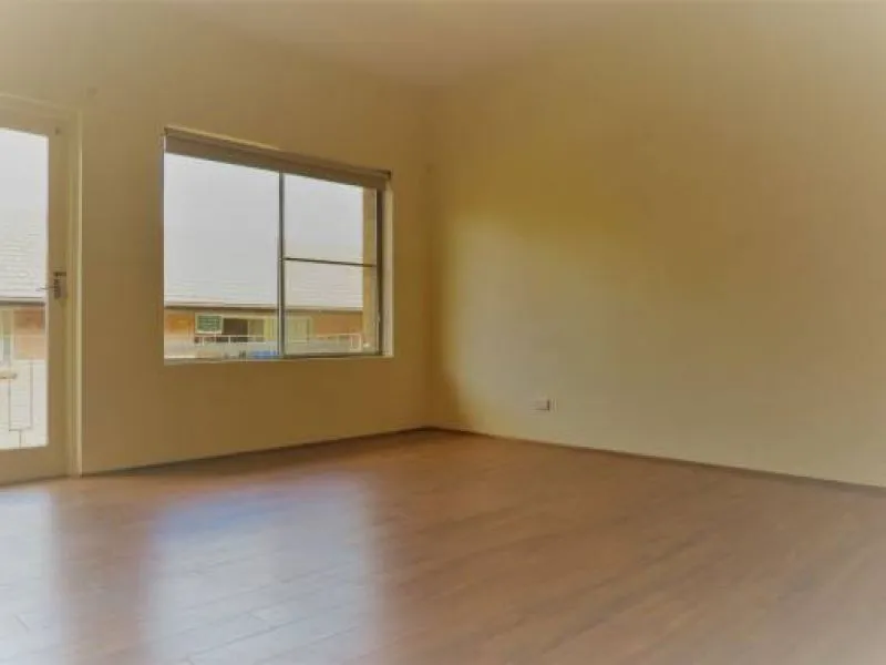 $355/w, 2bed convince Home! Heart of Berala! Just Opposite Woolworth! Walk to Station!