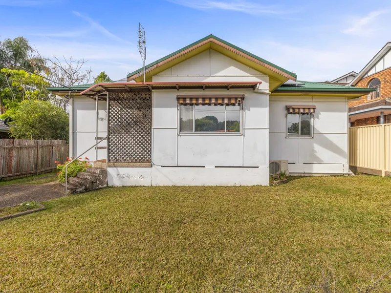 Charming original home close to CBD...