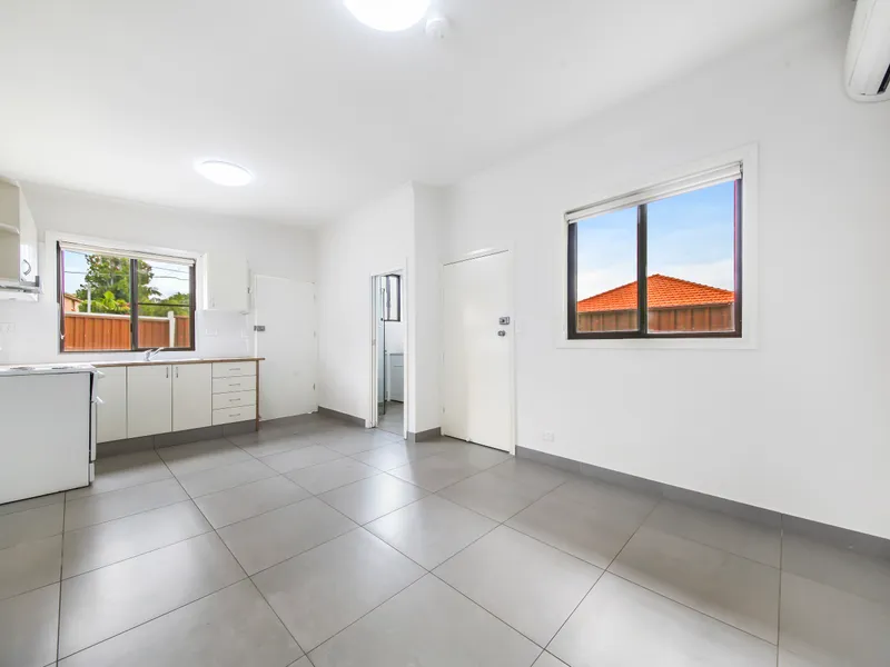 Spacious Two Bedroom Granny Flat!