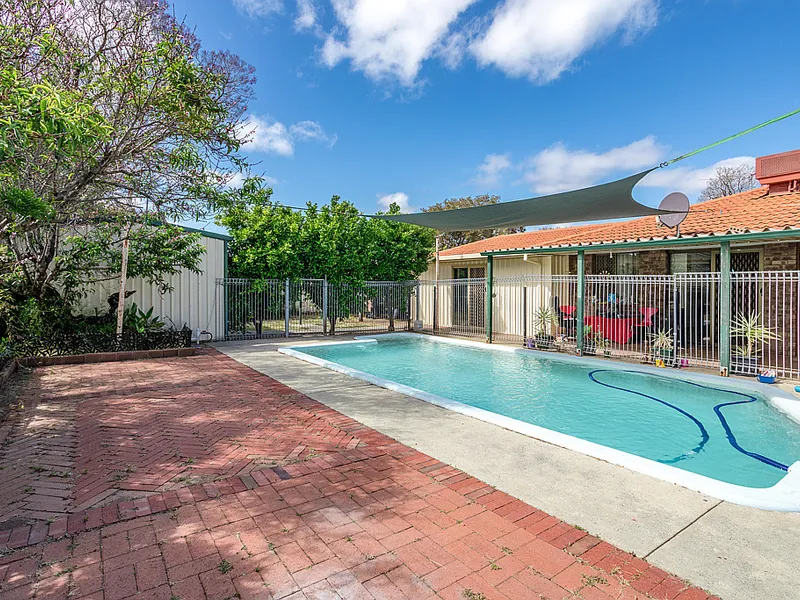 Fantastic family home with pool
