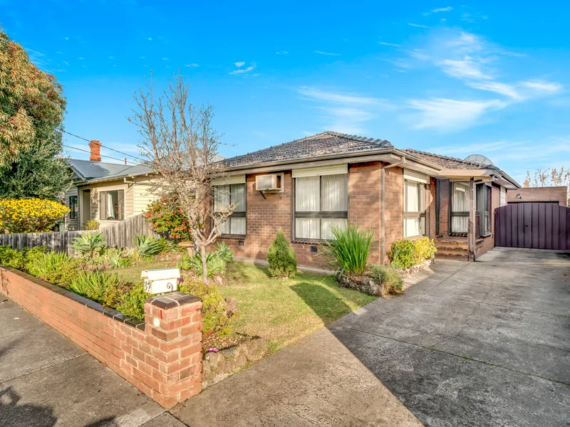 Brick Veneer home in a Superb Location