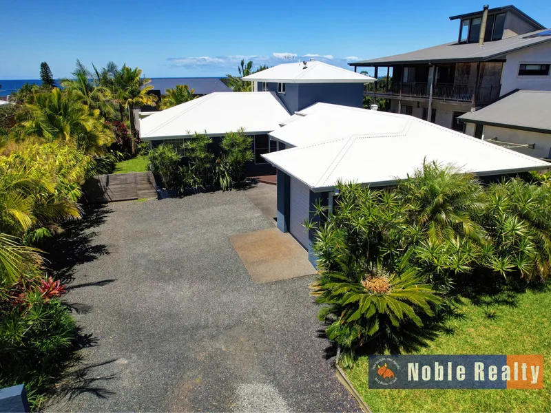 A 'DIAMOND' BEACH HOUSE