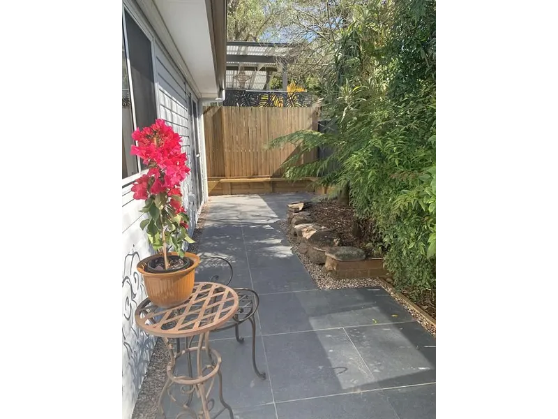 New Sparling North Facing Granny Flat