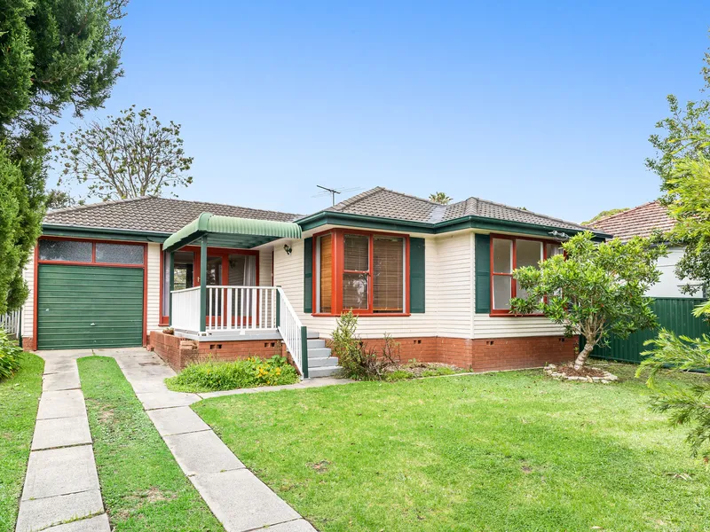 Cozy 4 Bedroom Single-Level Home in Engadine