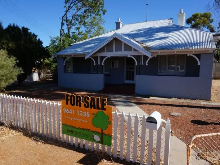 YORK COTTAGE! Very neat, very afforadable