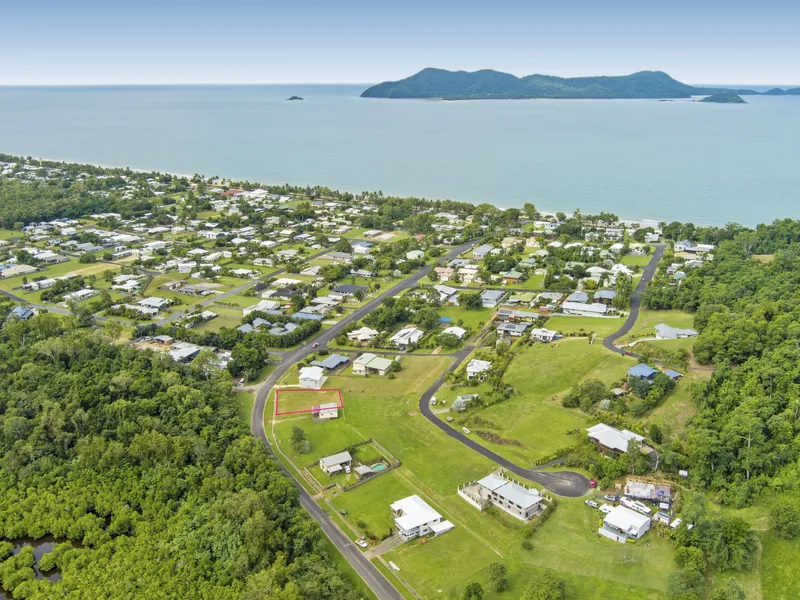 Opposite the Hull River National Park !