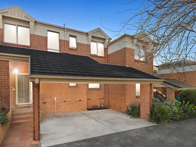 A sought after lifestyle in prized leafy location