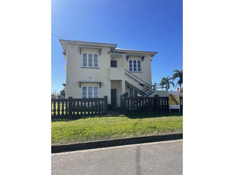 Spacious duplex, located in the hear of town