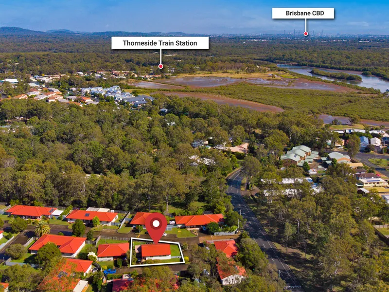 FREE-STANDING VILLA IN THORNESIDE...WALK TO THE WATER