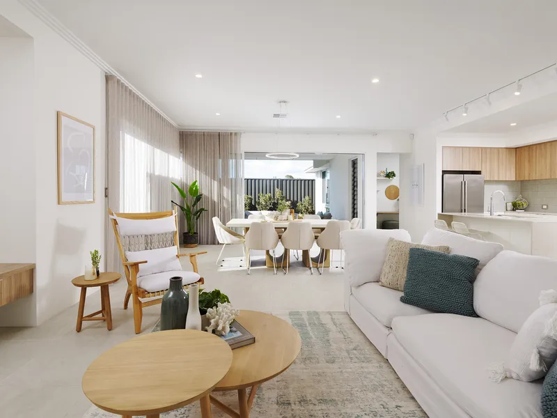 $412pw Close to Beach H&L package!
