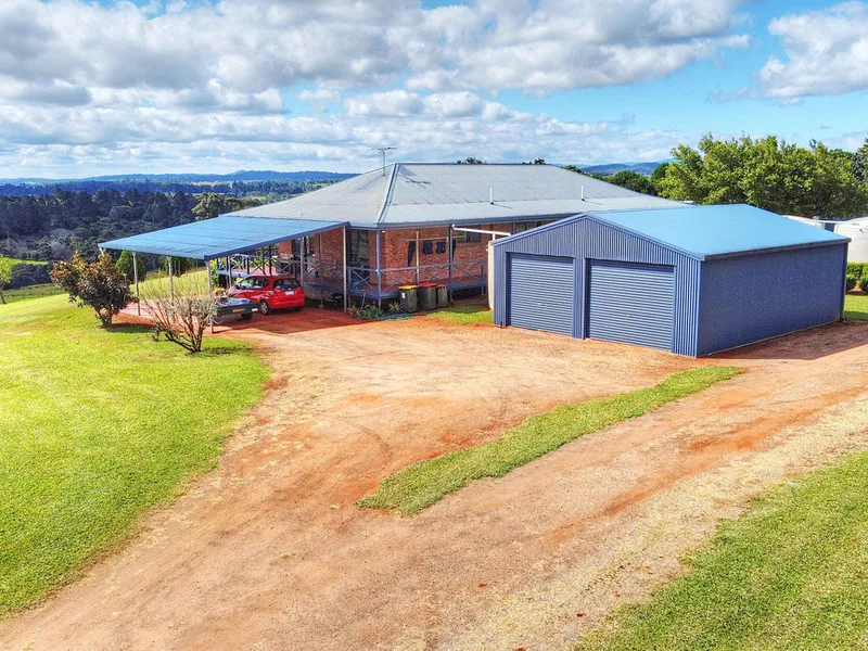 Charming Country Residence with Breathtaking Views