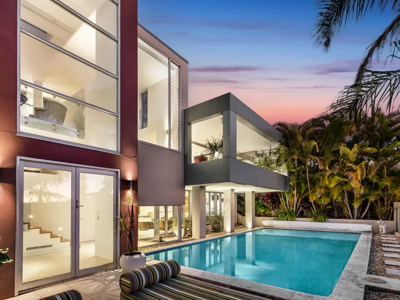 Resort-like designer sanctuary with water views adjoining harbourfront reserve