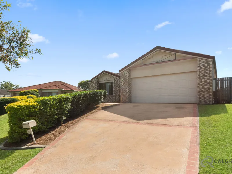 4 brm neat & tidy family home, new carpet, cul de sac position, AC, dishwasher, covered pergola, open plan tiled living, enclosed family sized yard