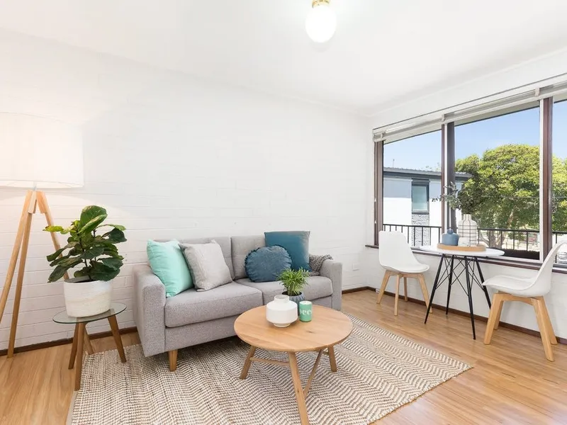 Top Floor Apartment with Parking, Directly Across from Caulfield Park
