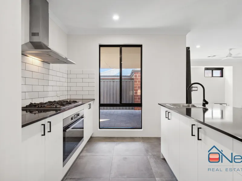 4x2 BEAUTY IN BYFORD