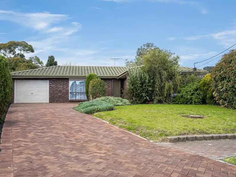 Hi, I'm the perfect family home in Hope Valley... It does exist!