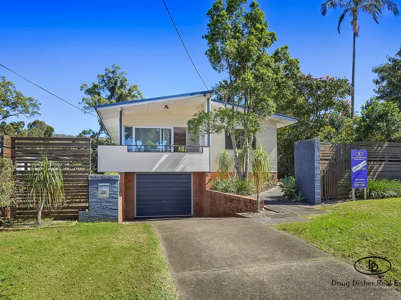 Contemporary Home in a Leafy Quiet Street