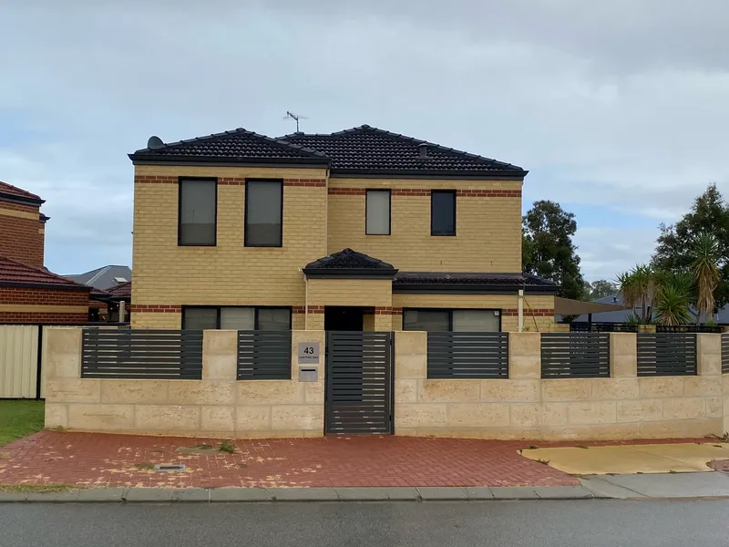 Family home - 6 month lease
