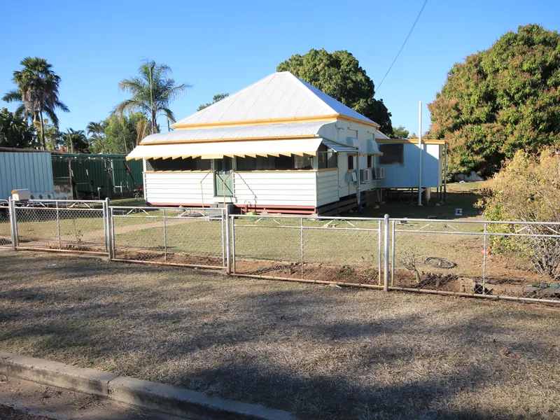 A NEAT LITTLE PACKAGE WITH DUAL ACCESS SITUATED ON A 1,191 SQM BLOCK