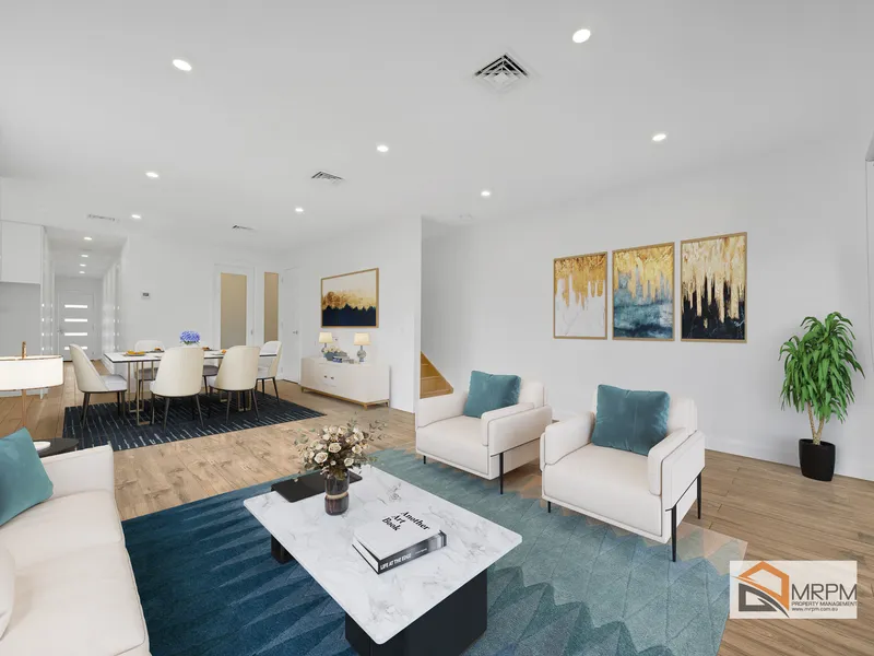 This luxurious 24-square townhouse