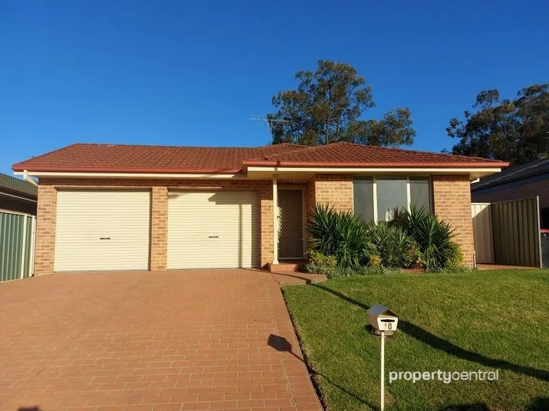 Immaculate 4 bedroom home, double garage, ducted air conditioning, ensuite to main, built-ins.