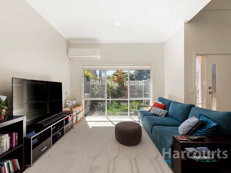 A Beautiful Townhouse in a Great Location!